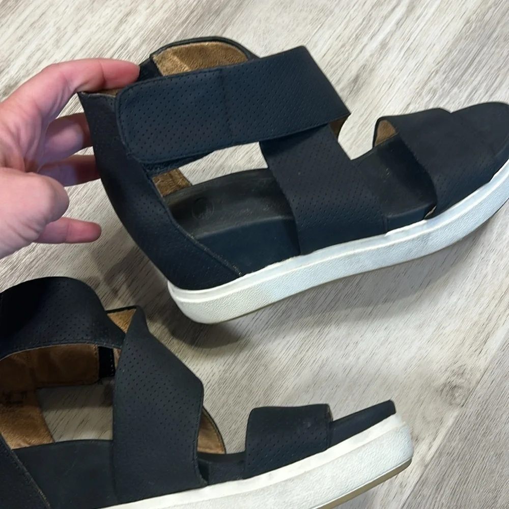 Dr. Scholl’s Sheena Comfort Wedge Strappy Sandals / Smooth Black | Women’s Sz 8M